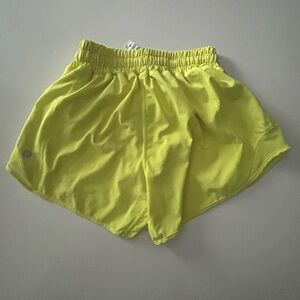 Lululemon Athletica Yellow Athletic Shorts Lightweight Quick-Dry